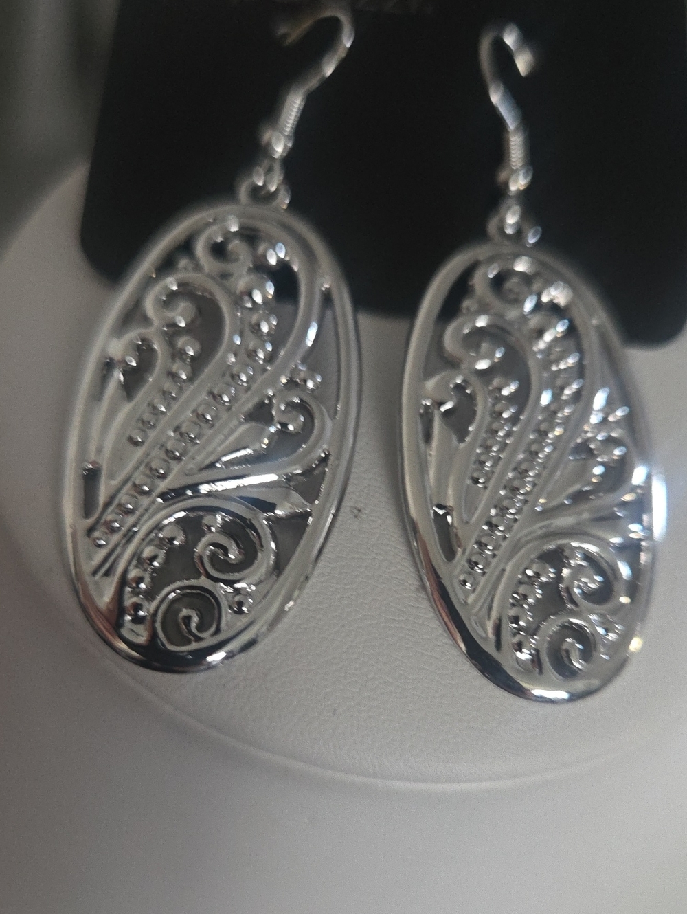 Paparazzi High Tide Terrace Silver Eartings NWT